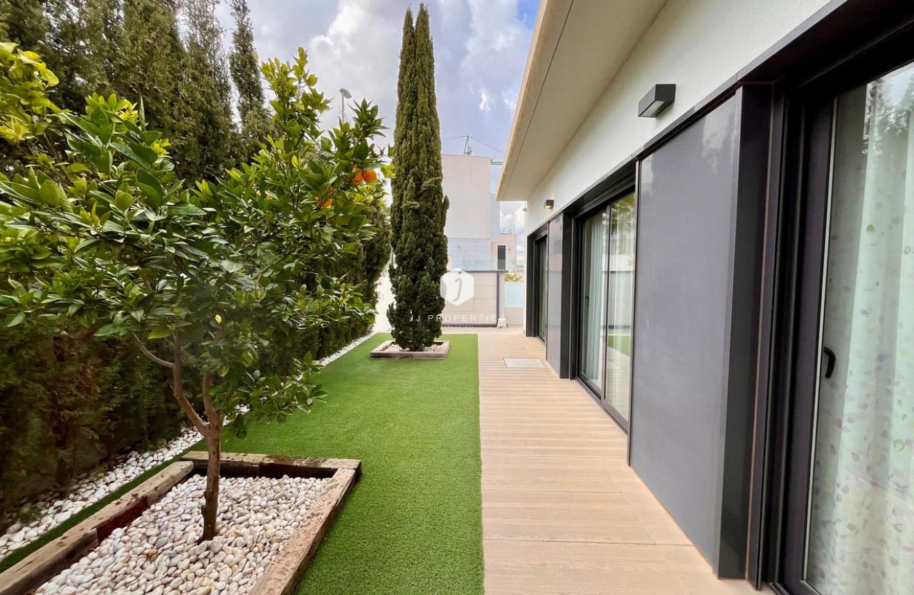 Tweedehands - Villa -
Dehesa de Campoamor - Costa Blanca