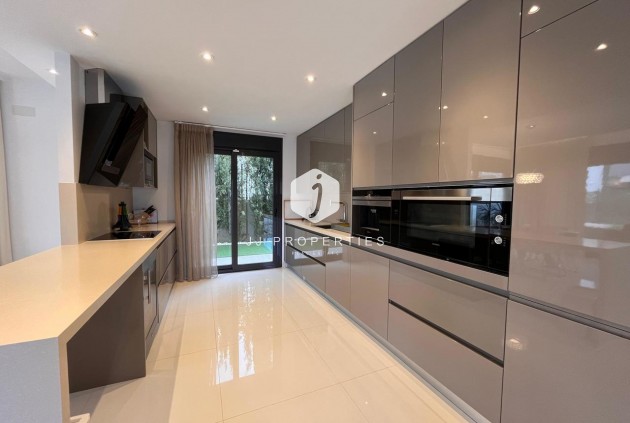 Tweedehands - Villa -
Dehesa de Campoamor - Costa Blanca