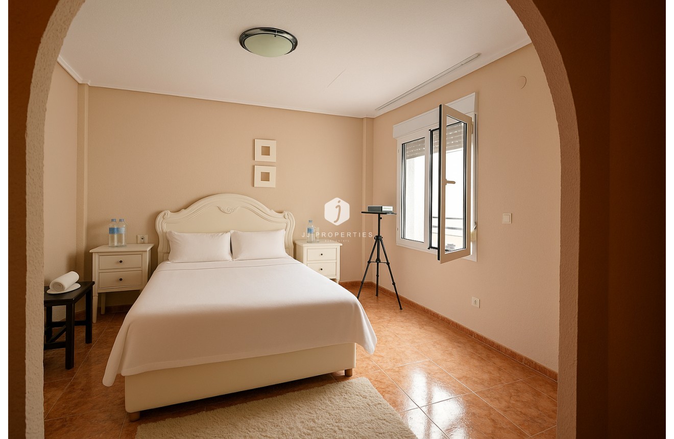 Tweedehands - Penthouse -
Guardamar del Segura - Costa Blanca