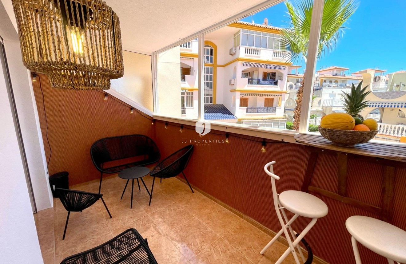 Tweedehands - Appartement / flat -
Torrevieja - La Mata