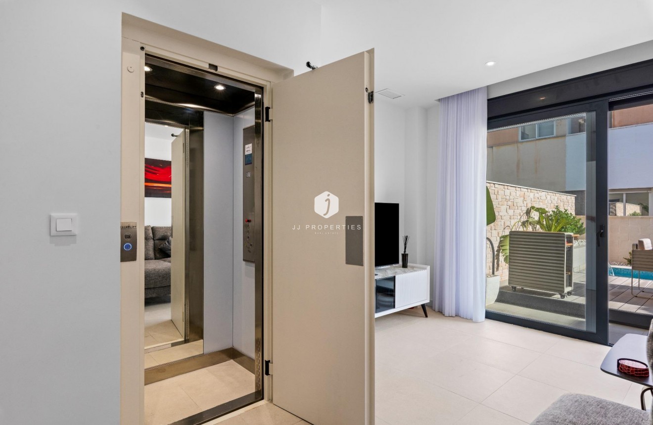 Tweedehands - Villa -
Guardamar del Segura - Guardamar