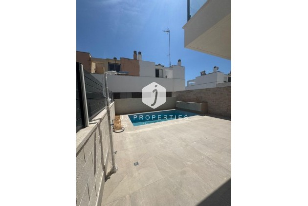 Tweedehands - Villa -
Guardamar del Segura - Guardamar