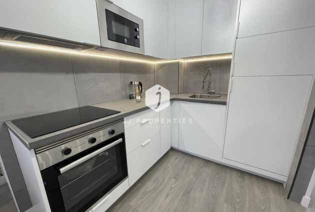 Segunda mano - Apartamento / piso -
Torrevieja - Centro