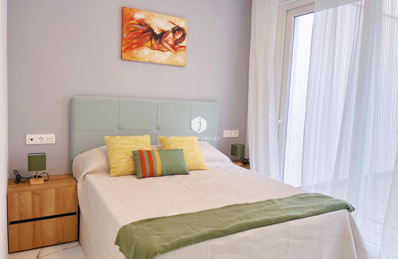 Aus zweiter Hand - Wohnung -
Torrevieja - Playa del Cura