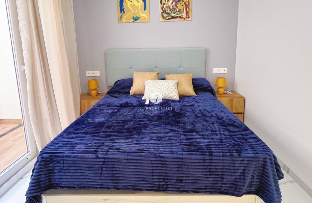 Tweedehands - Appartement / flat -
Torrevieja - Playa del Cura