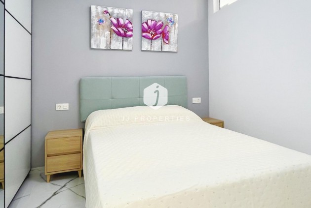 Tweedehands - Appartement / flat -
Torrevieja - Playa del Cura