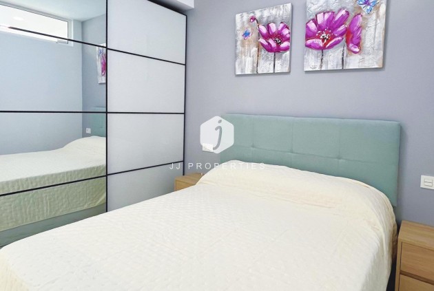 Tweedehands - Appartement / flat -
Torrevieja - Playa del Cura