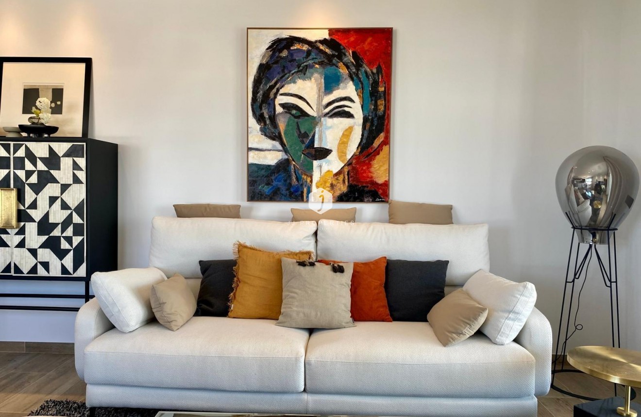 Tweedehands - Penthouse -
Torrevieja - Punta prima