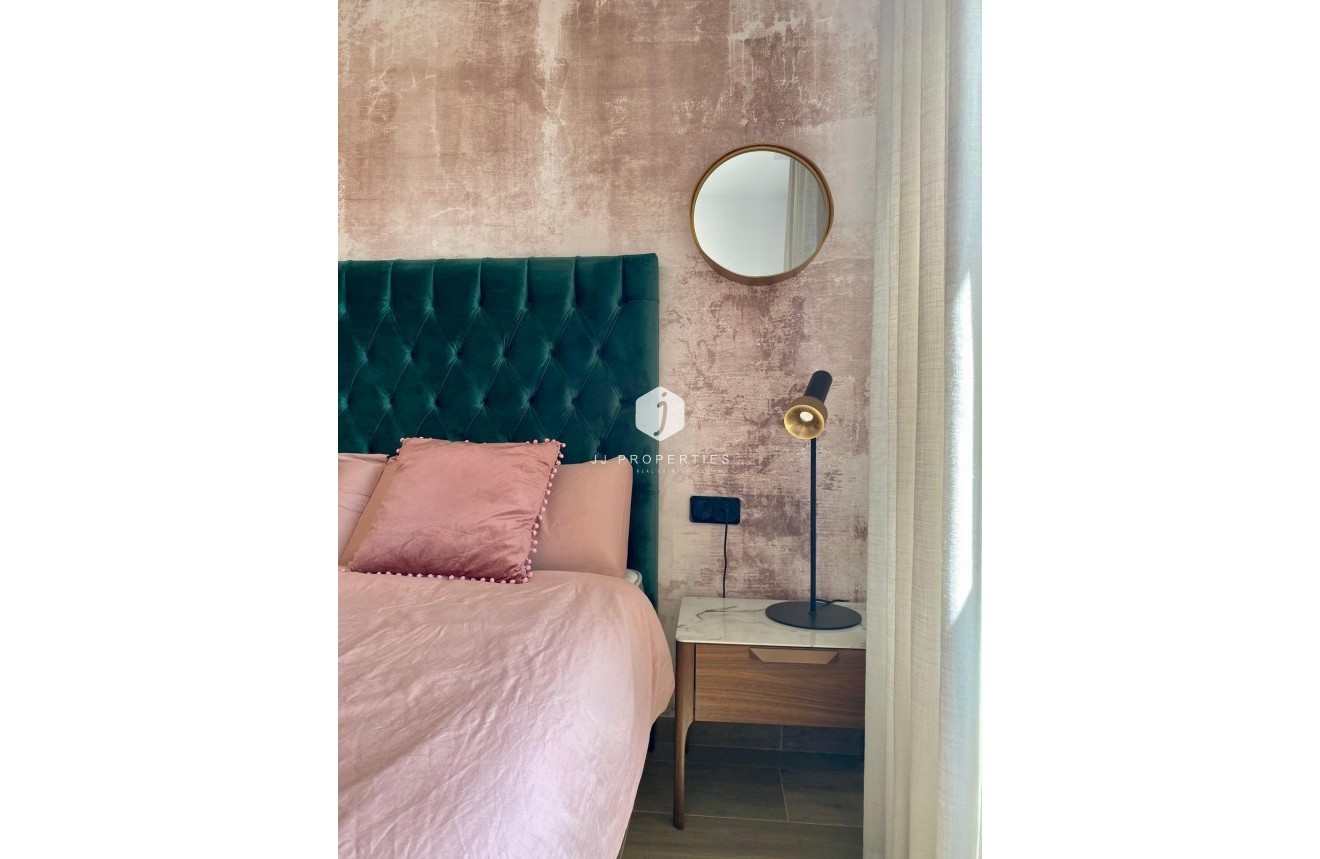 Tweedehands - Penthouse -
Torrevieja - Punta prima