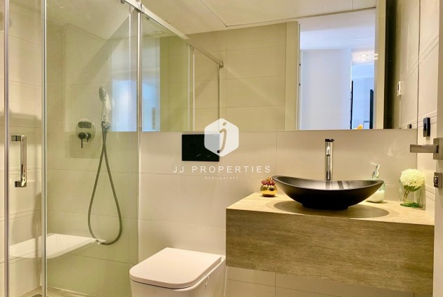 Tweedehands - Penthouse -
Torrevieja - Punta prima