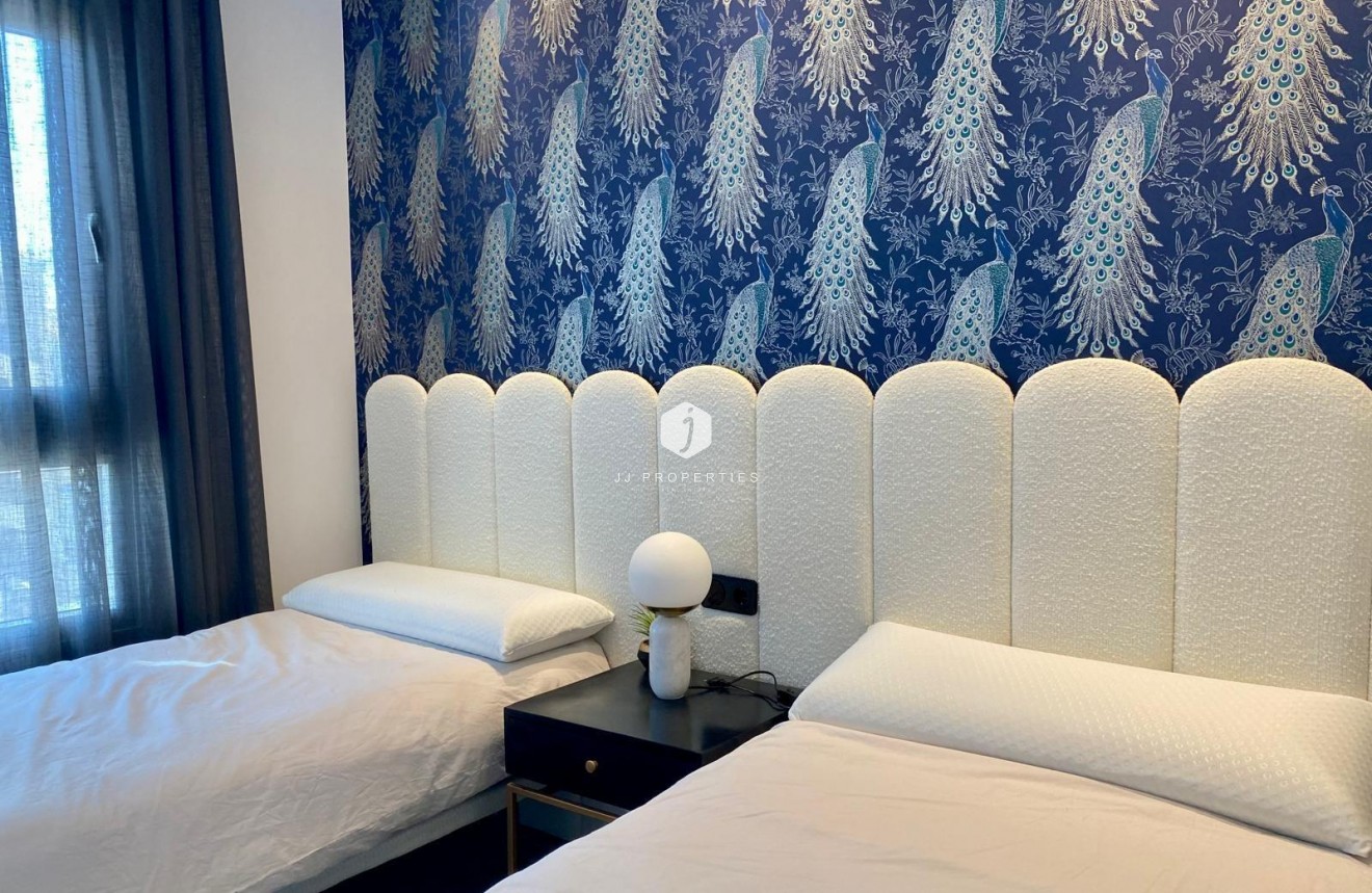 Tweedehands - Penthouse -
Torrevieja - Punta prima