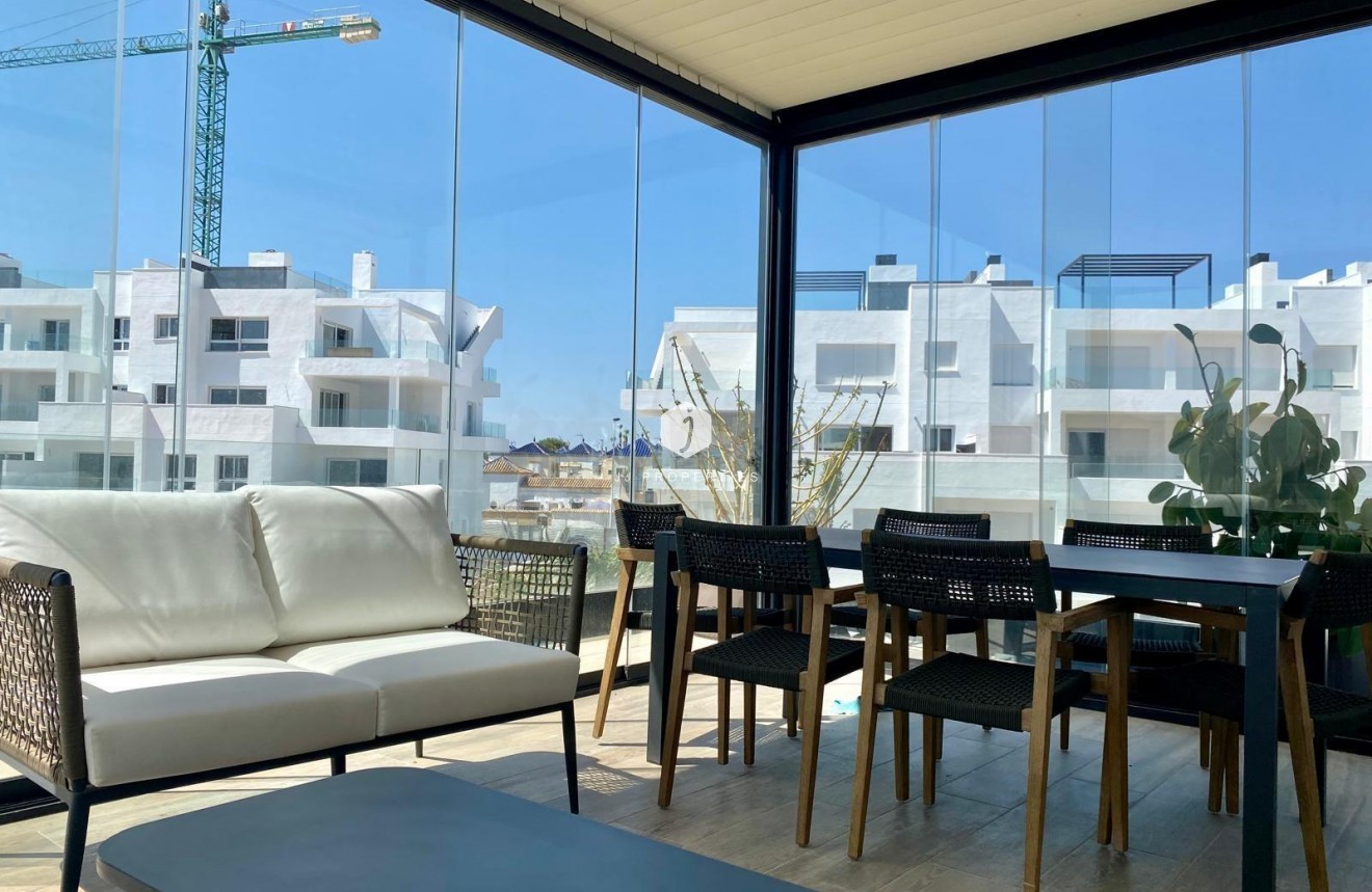 Tweedehands - Penthouse -
Torrevieja - Punta prima