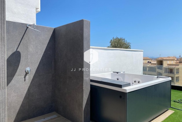 Tweedehands - Penthouse -
Torrevieja - Punta prima