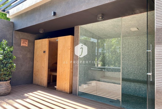 Tweedehands - Penthouse -
Torrevieja - Punta prima