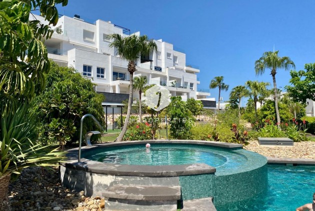 Tweedehands - Penthouse -
Torrevieja - Punta prima