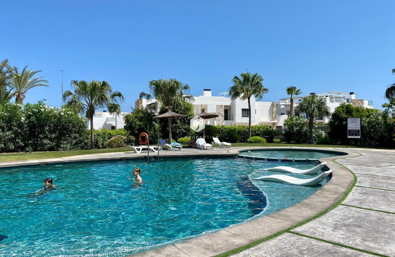 Tweedehands - Penthouse -
Torrevieja - Punta prima