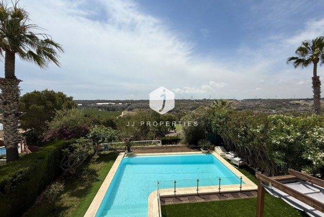 Tweedehands - Villa -
Orihuela Costa - Costa Blanca