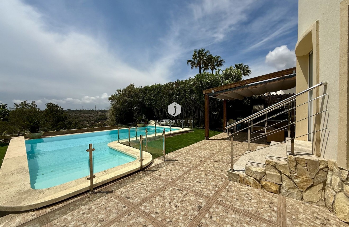 Tweedehands - Villa -
Orihuela Costa - Costa Blanca