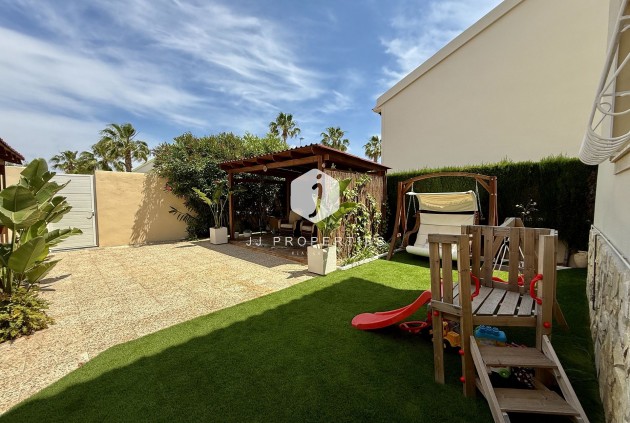 Tweedehands - Villa -
Orihuela Costa - Costa Blanca