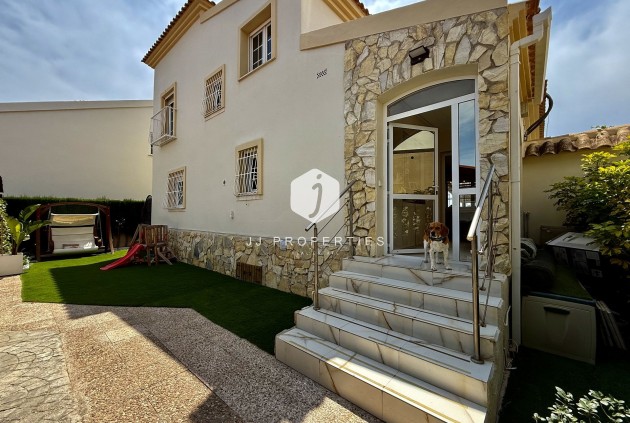 Tweedehands - Villa -
Orihuela Costa - Costa Blanca