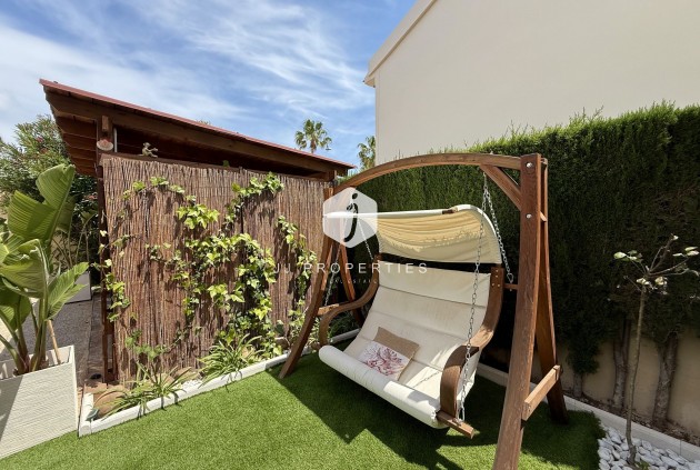 Tweedehands - Villa -
Orihuela Costa - Costa Blanca