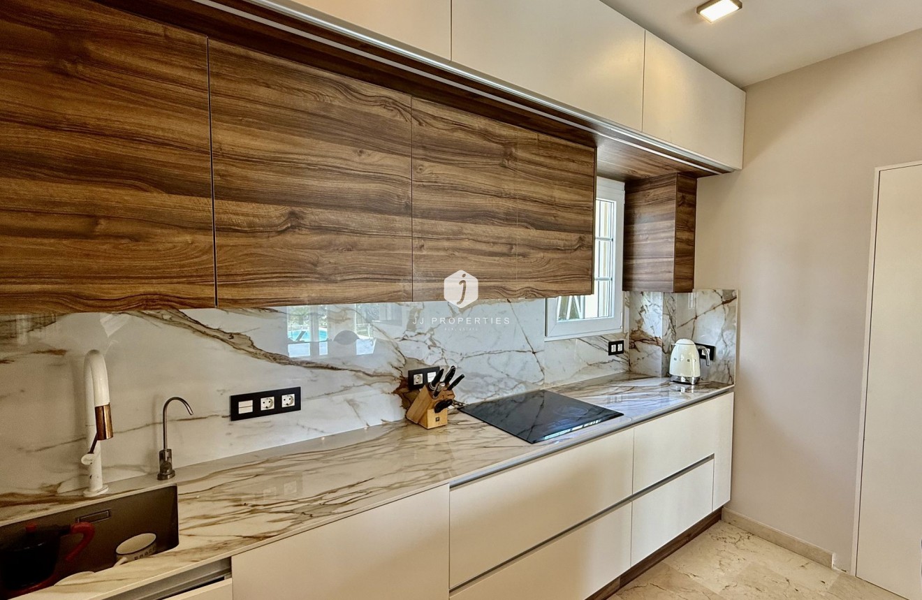 Tweedehands - Villa -
Orihuela Costa - Costa Blanca