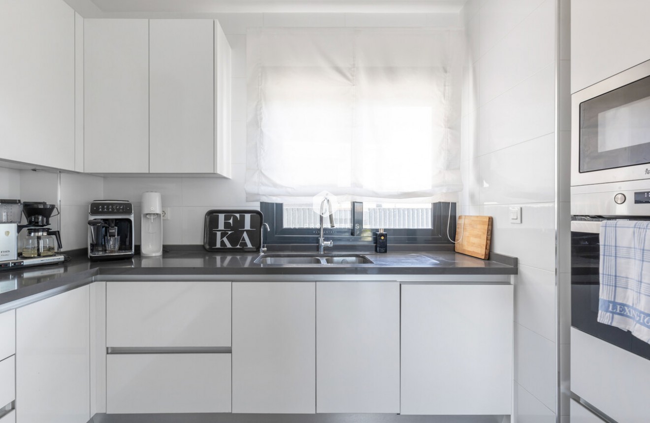 Tweedehands - Villa -
Torrevieja - Rosaleda