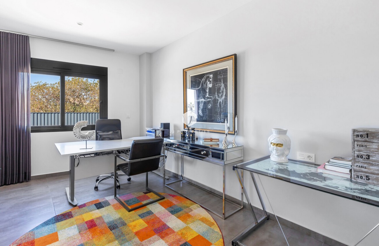 Tweedehands - Villa -
Torrevieja - Rosaleda