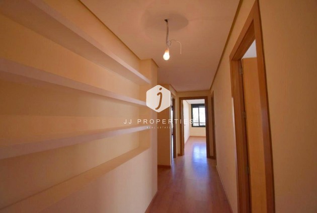 Tweedehands - Appartement / flat -
Torrevieja - Centro - Muelle Pesquero