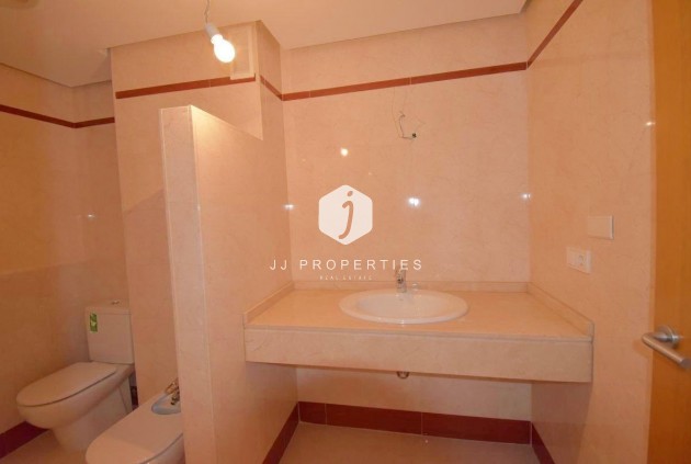 Tweedehands - Appartement / flat -
Torrevieja - Centro - Muelle Pesquero