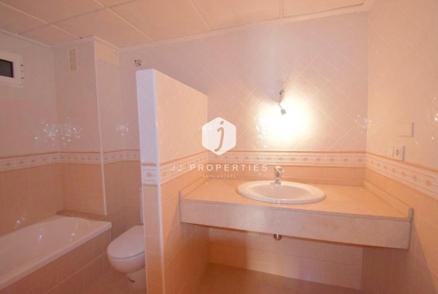 Tweedehands - Appartement / flat -
Torrevieja - Centro - Muelle Pesquero