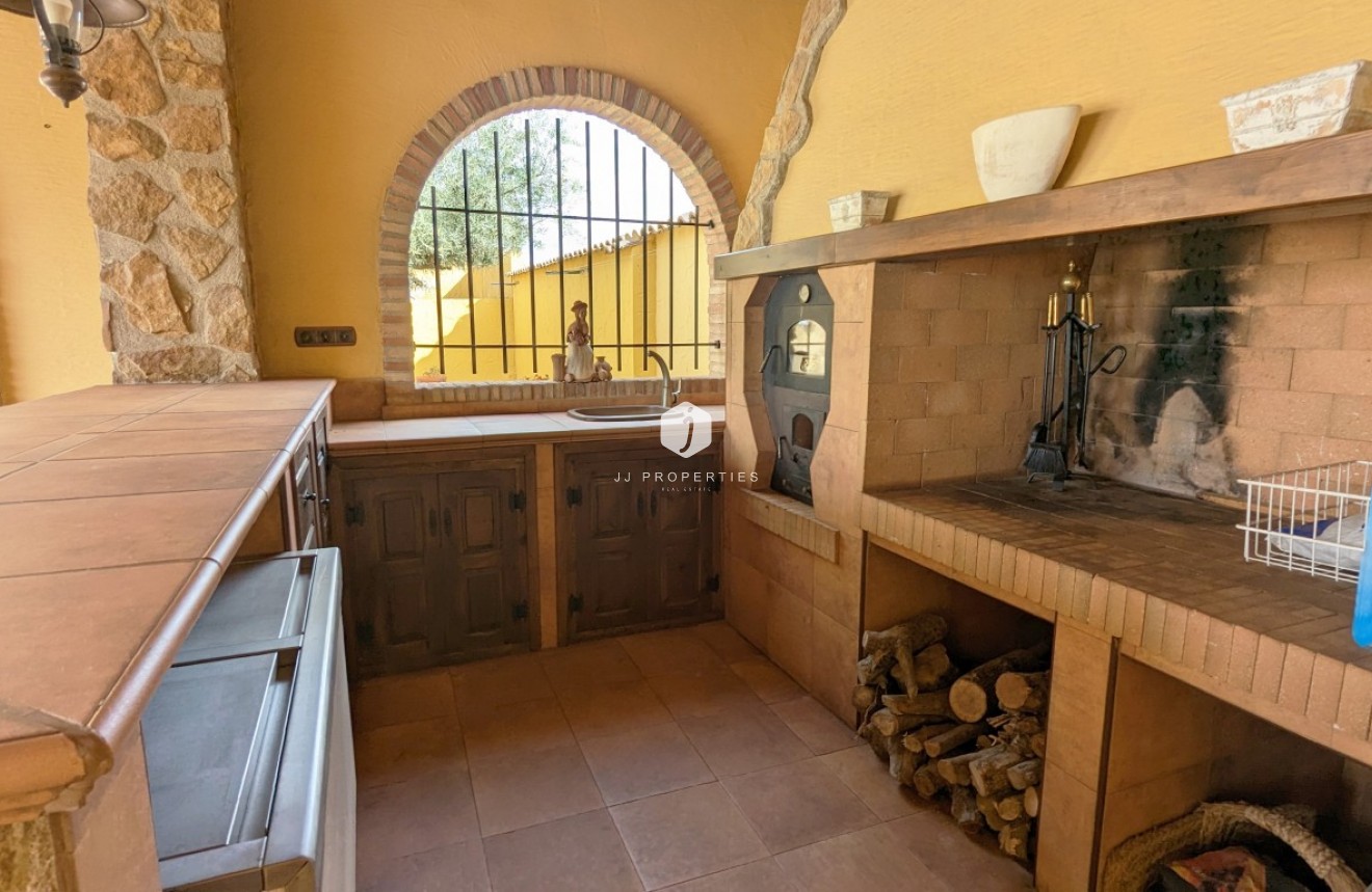 Segunda mano - Villa -
Bigastro - Inland