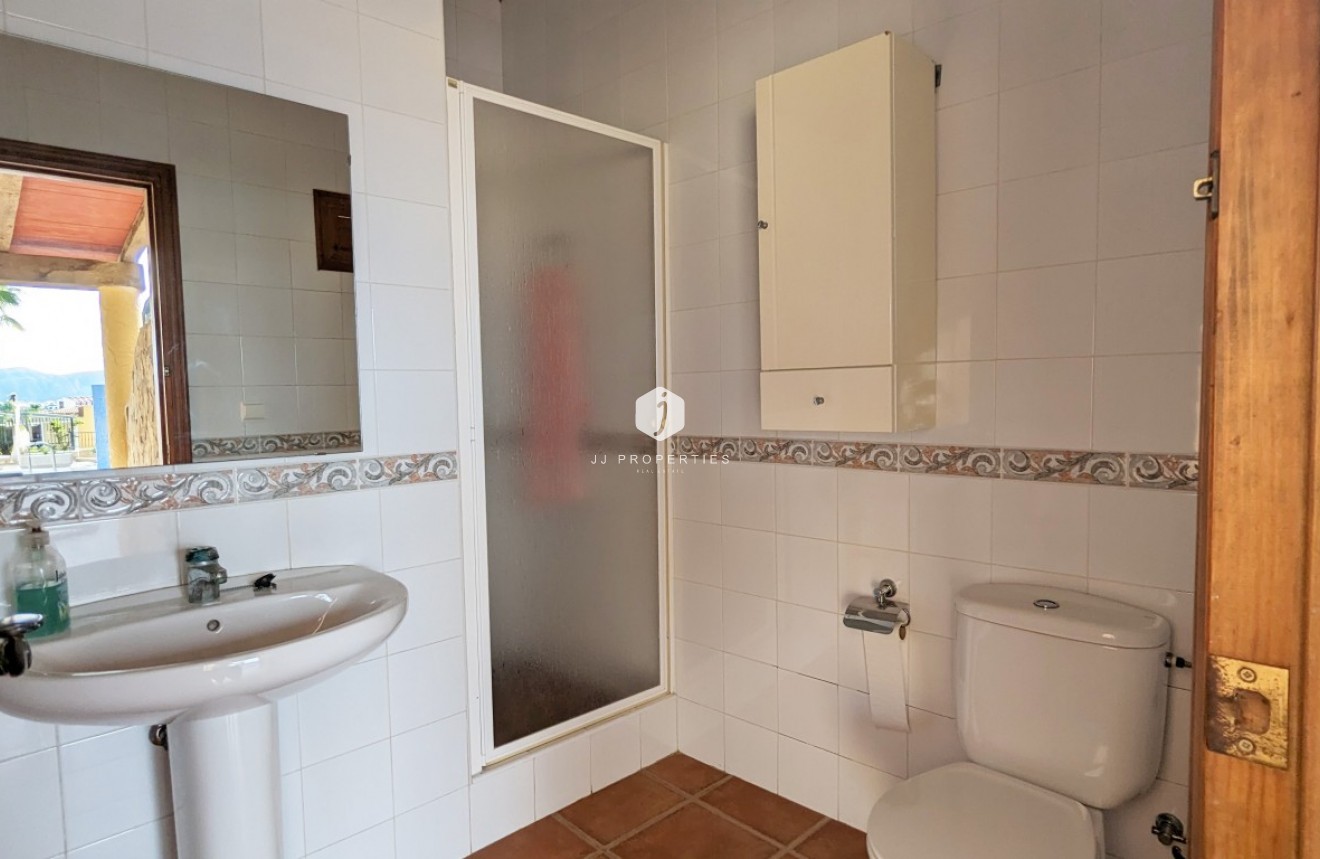 Segunda mano - Villa -
Bigastro - Inland