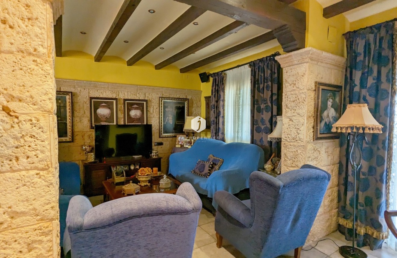 Segunda mano - Villa -
Bigastro - Inland