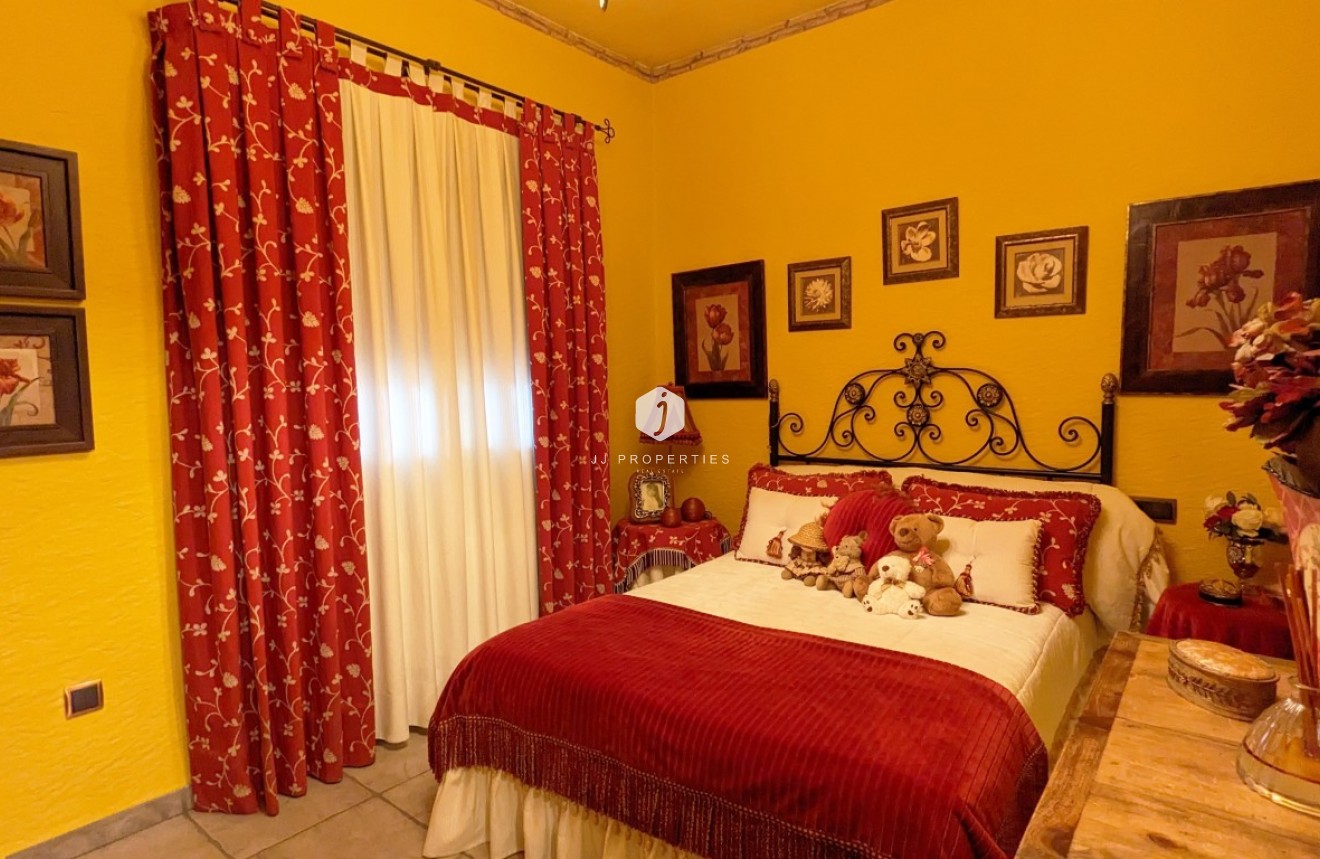 Segunda mano - Villa -
Bigastro - Inland