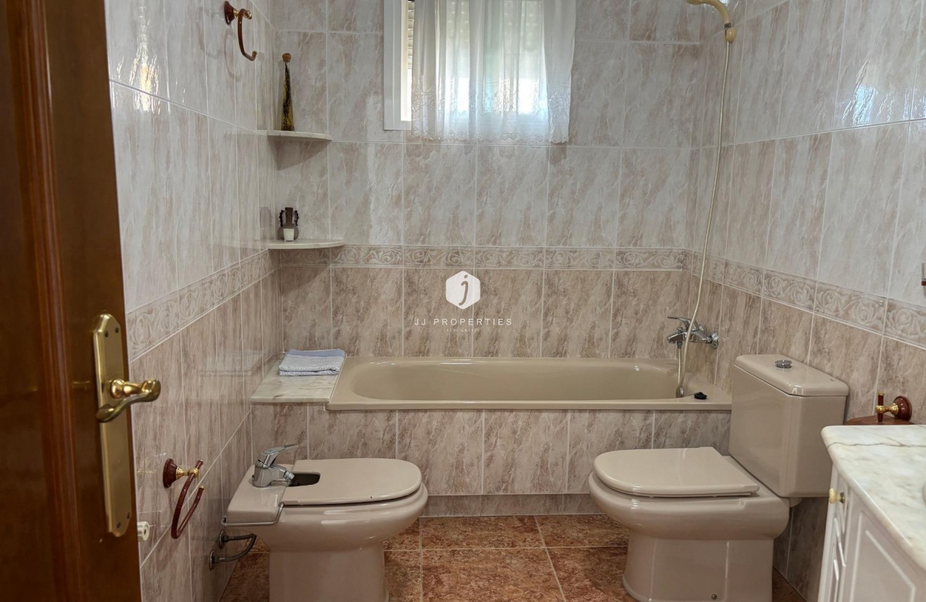 Tweedehands - Chalet -
Formentera del Segura - Pueblo 5