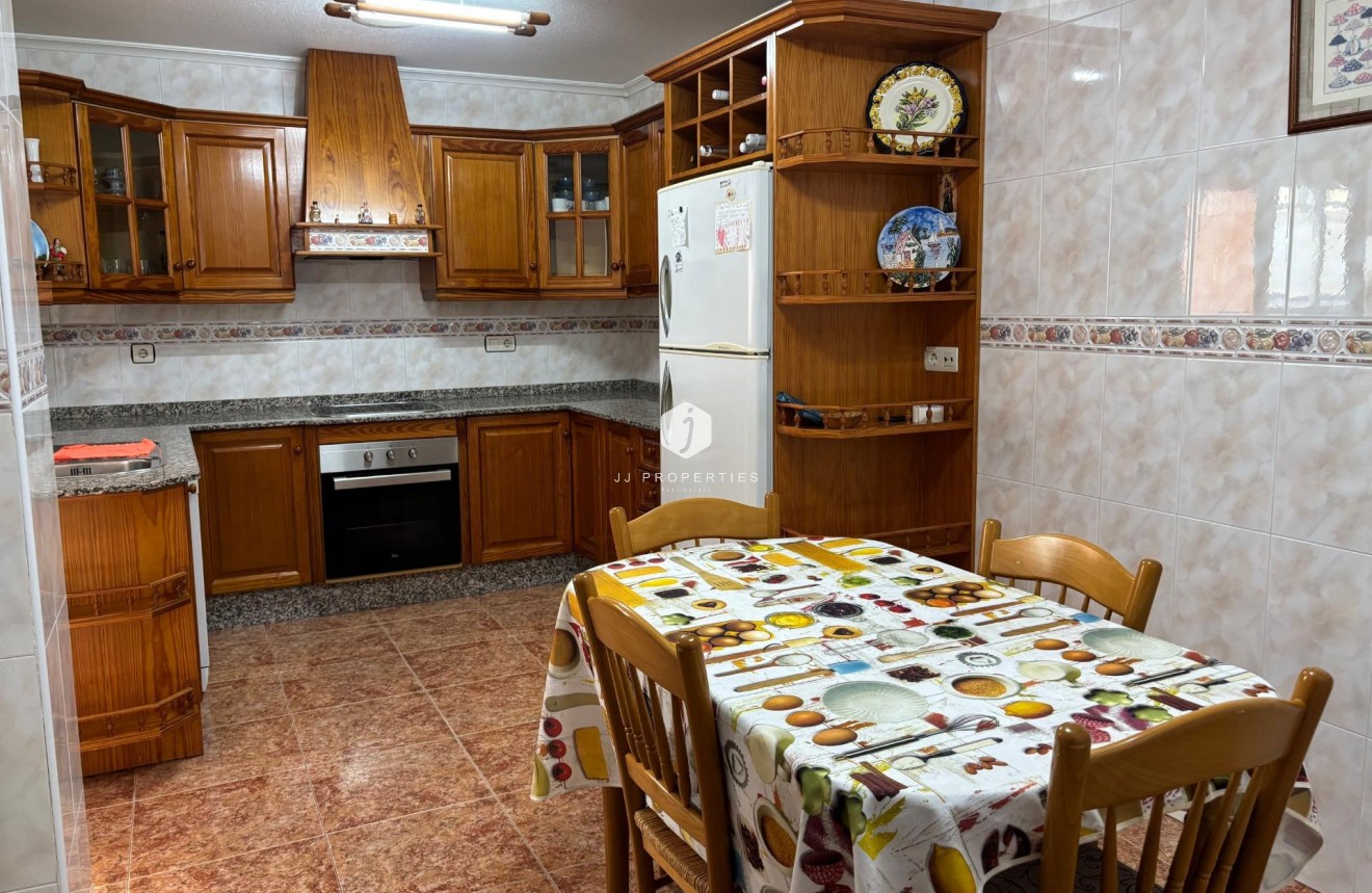 Tweedehands - Chalet -
Formentera del Segura - Pueblo 5