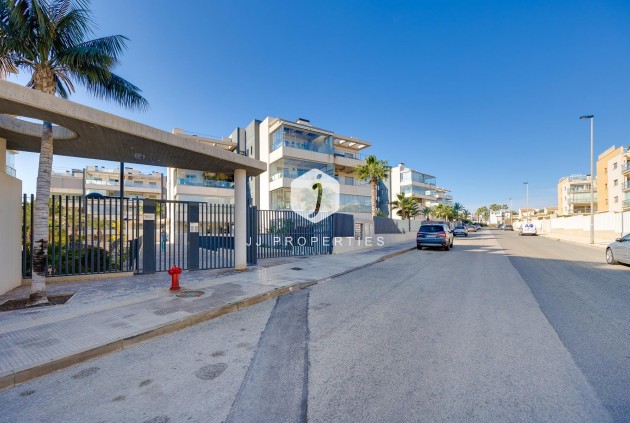 Tweedehands - Appartement / flat -
Orihuela Costa - Costa Blanca