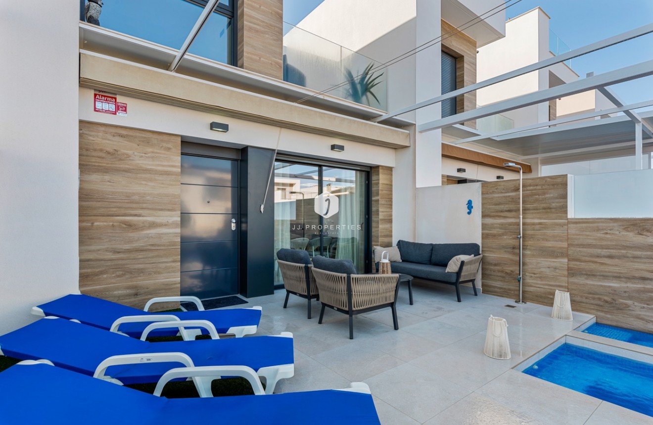 Tweedehands - Villa -
Ciudad Quesada - Costa Blanca