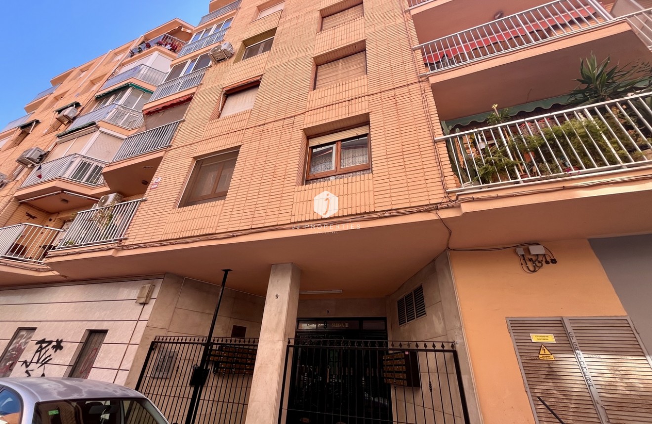 D'occasion - Appartement -
Torrevieja - Costa Blanca