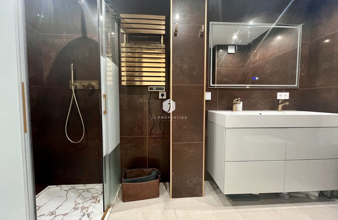 D'occasion - Appartement -
Torrevieja - Costa Blanca