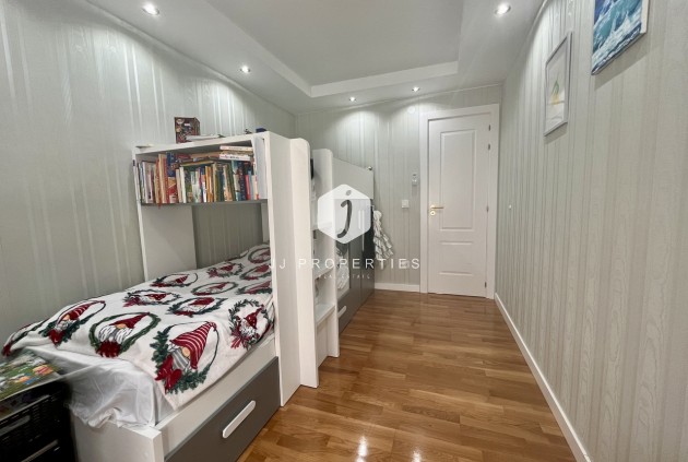 D'occasion - Appartement -
Torrevieja - Costa Blanca