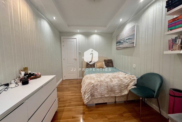 D'occasion - Appartement -
Torrevieja - Costa Blanca