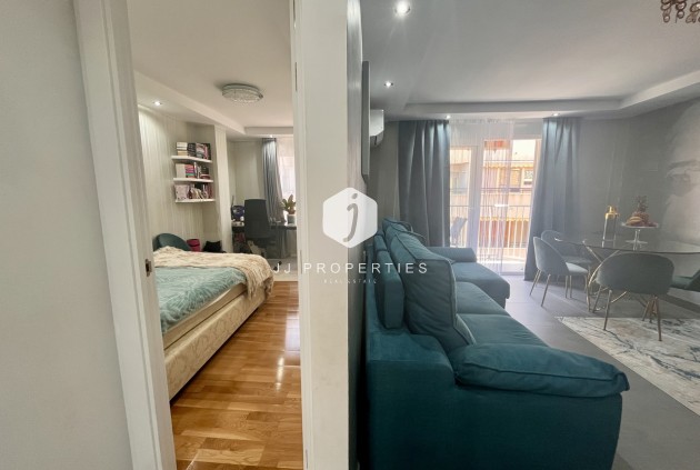 D'occasion - Appartement -
Torrevieja - Costa Blanca