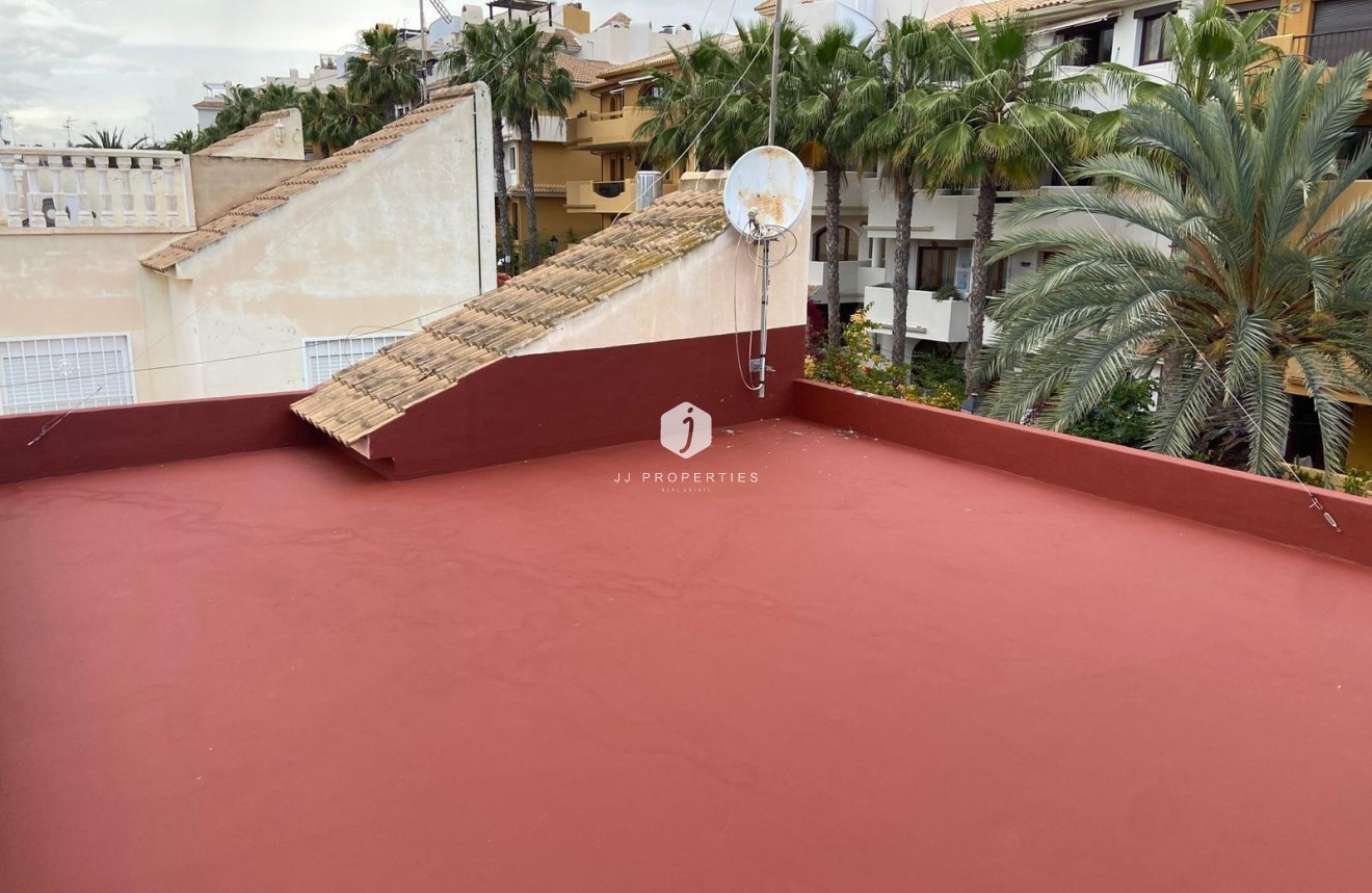 Tweedehands - Chalet -
Orihuela Costa - Punta Prima