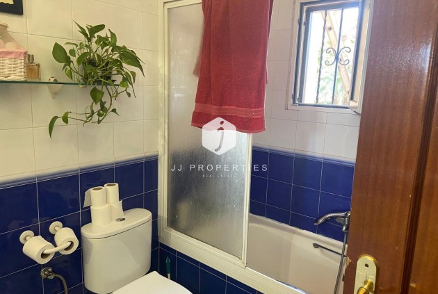 Tweedehands - Chalet -
Orihuela Costa - Punta Prima