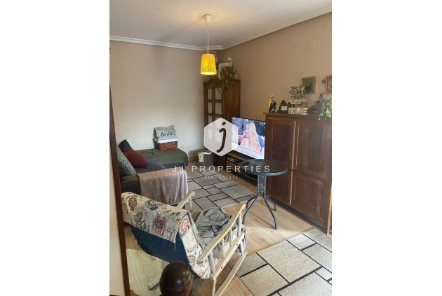 Tweedehands - Chalet -
Orihuela Costa - Punta Prima