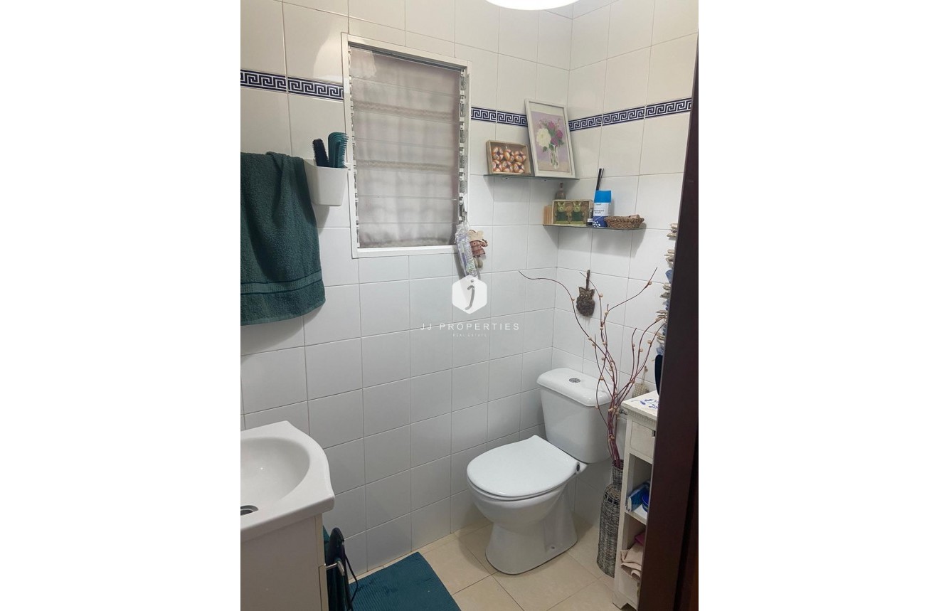 Tweedehands - Chalet -
Orihuela Costa - Punta Prima