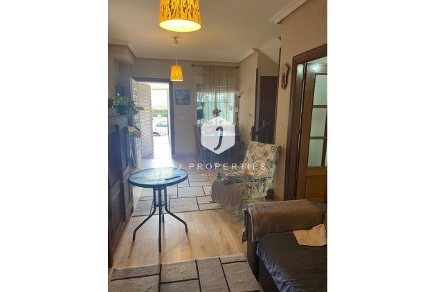 Tweedehands - Chalet -
Orihuela Costa - Punta Prima