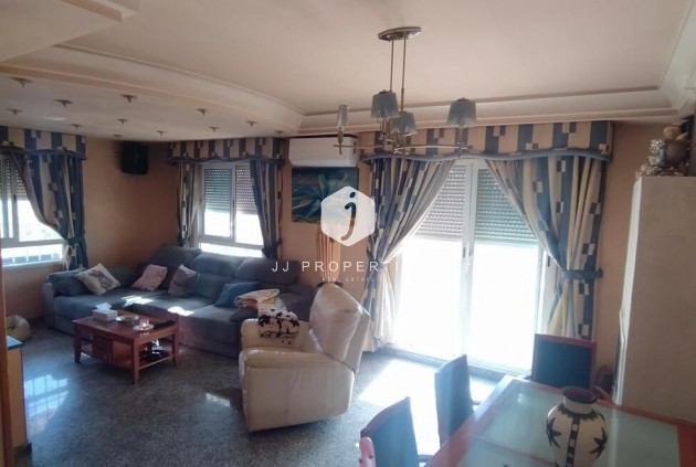 Tweedehands - Penthouse -
Torrevieja - CENTRE